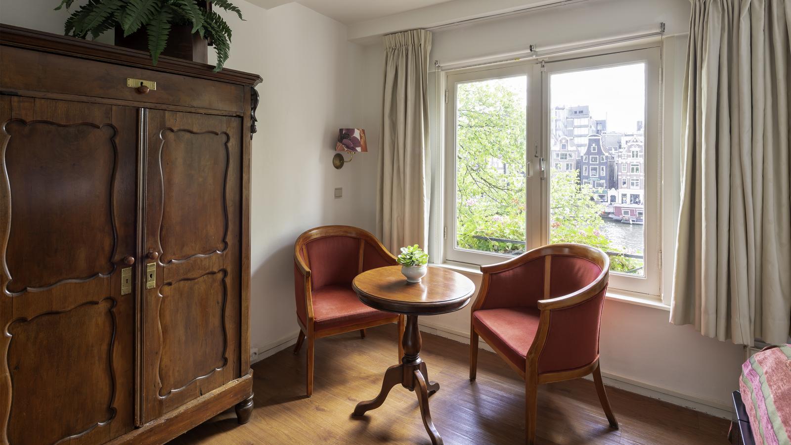 Sitting Area - Amsterdam House Hotel
